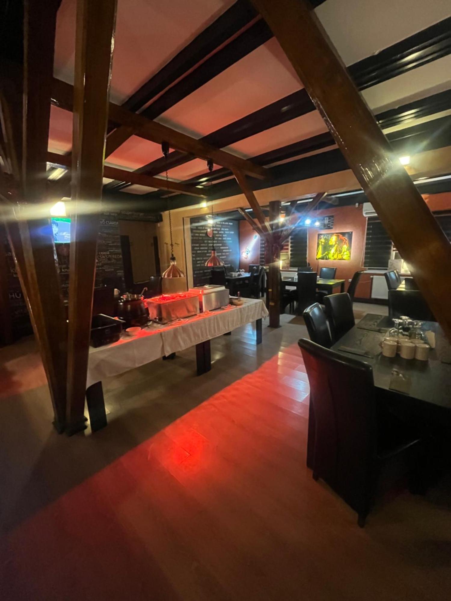 Prince Hotel ميركورا تشيوك المظهر الخارجي الصورة
