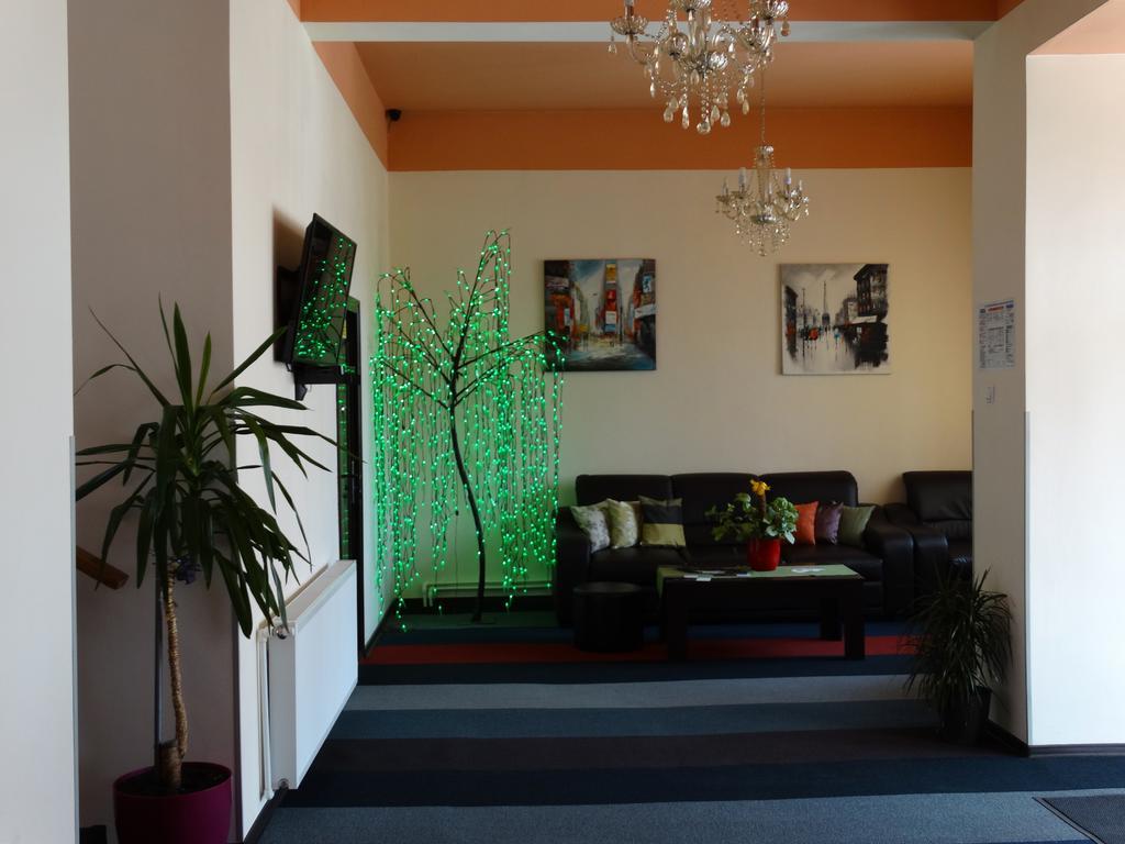 Prince Hotel ميركورا تشيوك المظهر الخارجي الصورة